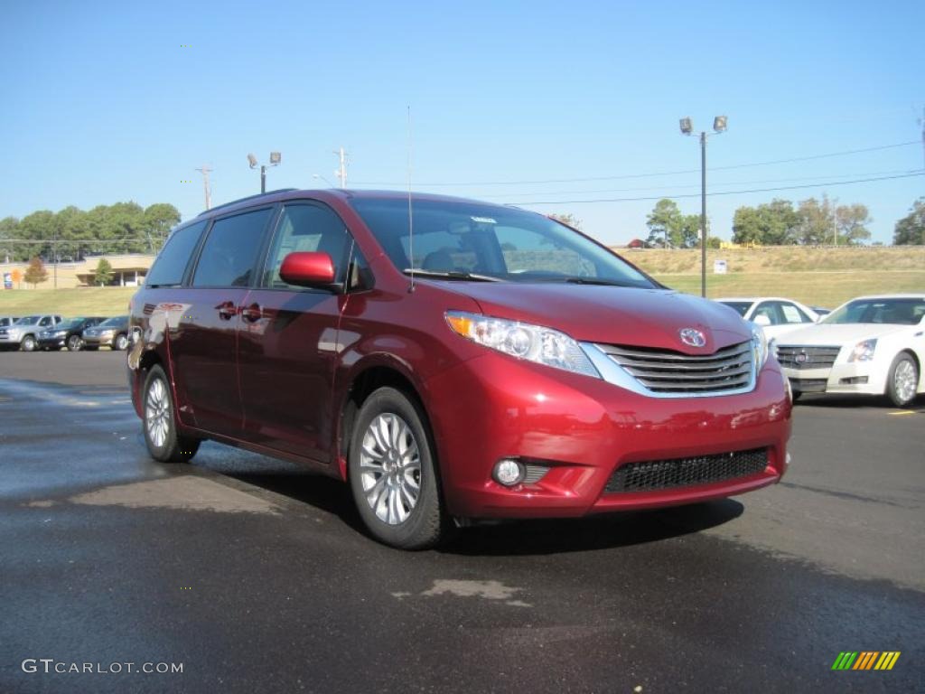 2011 Sienna XLE - Salsa Red Pearl / Light Gray photo #7