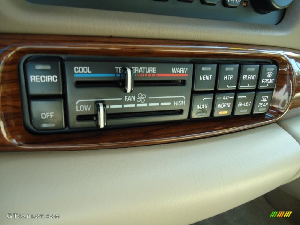 2004 Buick LeSabre Custom Controls Photo #37926954