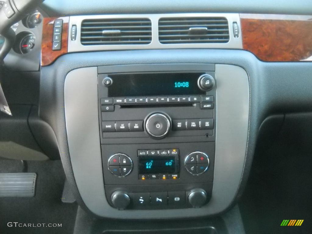 2011 GMC Sierra 3500HD SLT Crew Cab 4x4 Dually Controls Photo #37927598