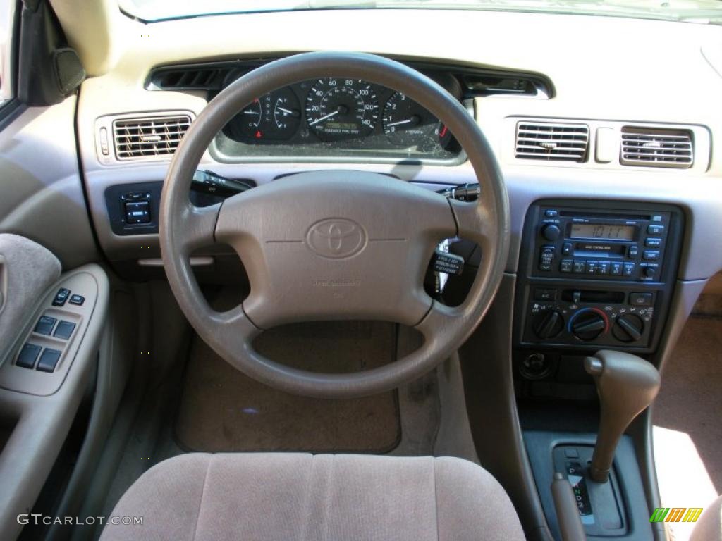 1999 Toyota Camry LE Steering Wheel Photos