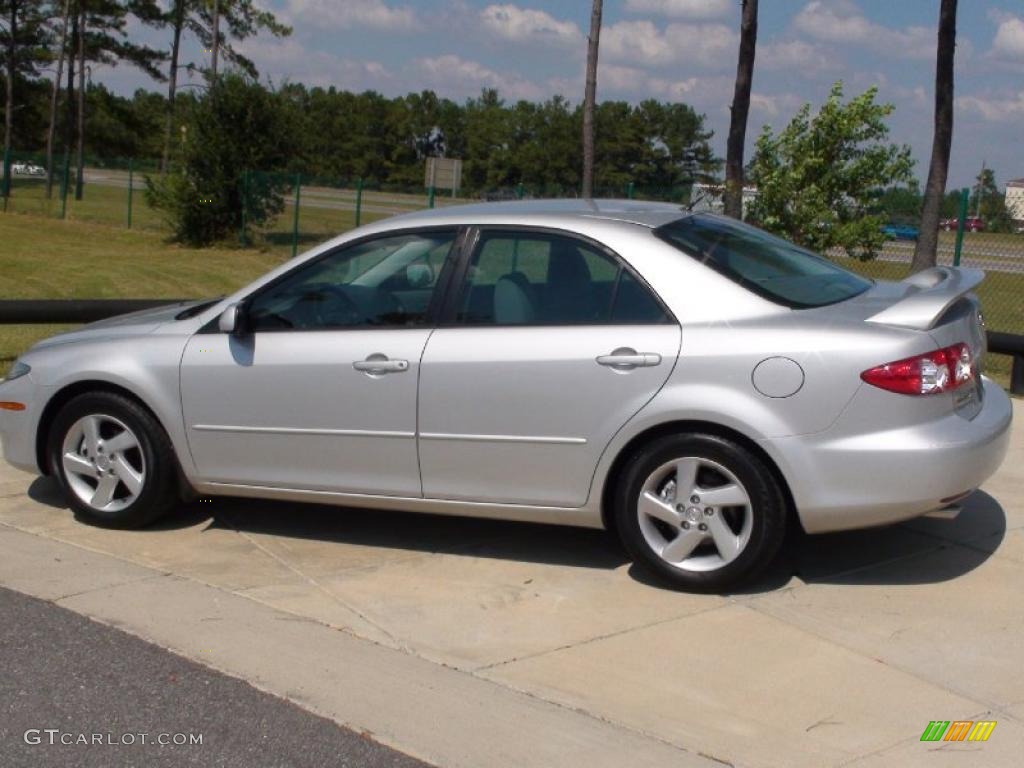 2004 MAZDA6 i Sedan - Glacier Silver Metallic / Gray photo #9