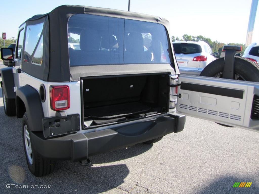 2011 Wrangler Sport 4x4 - Bright Silver Metallic / Black photo #12