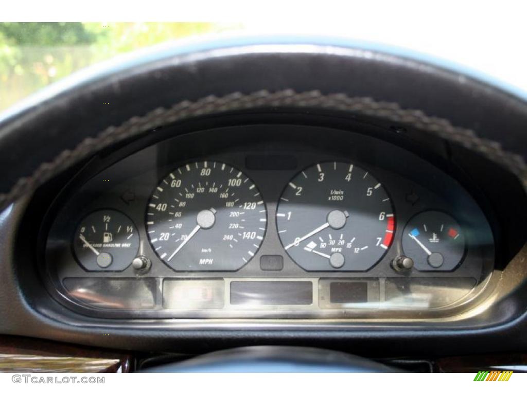 2001 BMW 3 Series 325i Coupe Gauges Photo #37934482