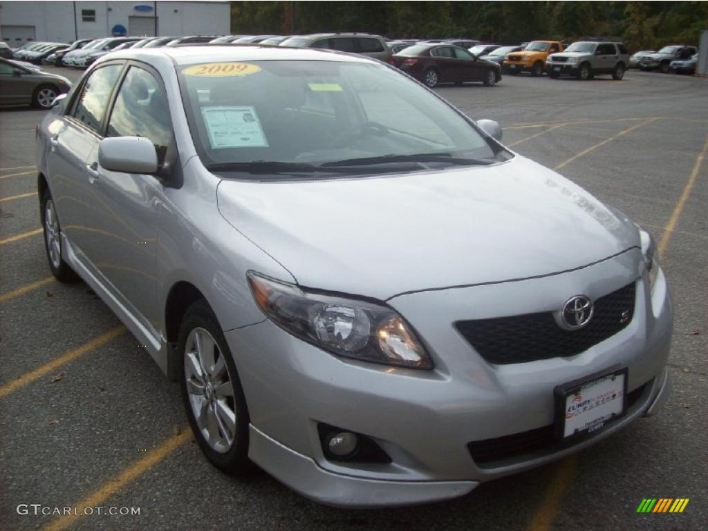 Classic Silver Metallic 2009 Toyota Corolla S Exterior Photo #37936782