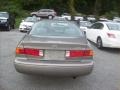 2000 Antique Sage Pearl Toyota Camry LE  photo #21