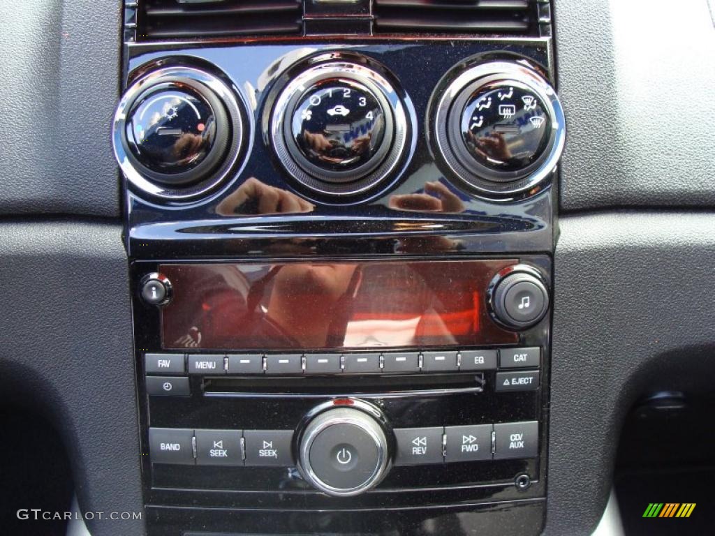 2007 Saturn Sky Roadster Controls Photo #37938306