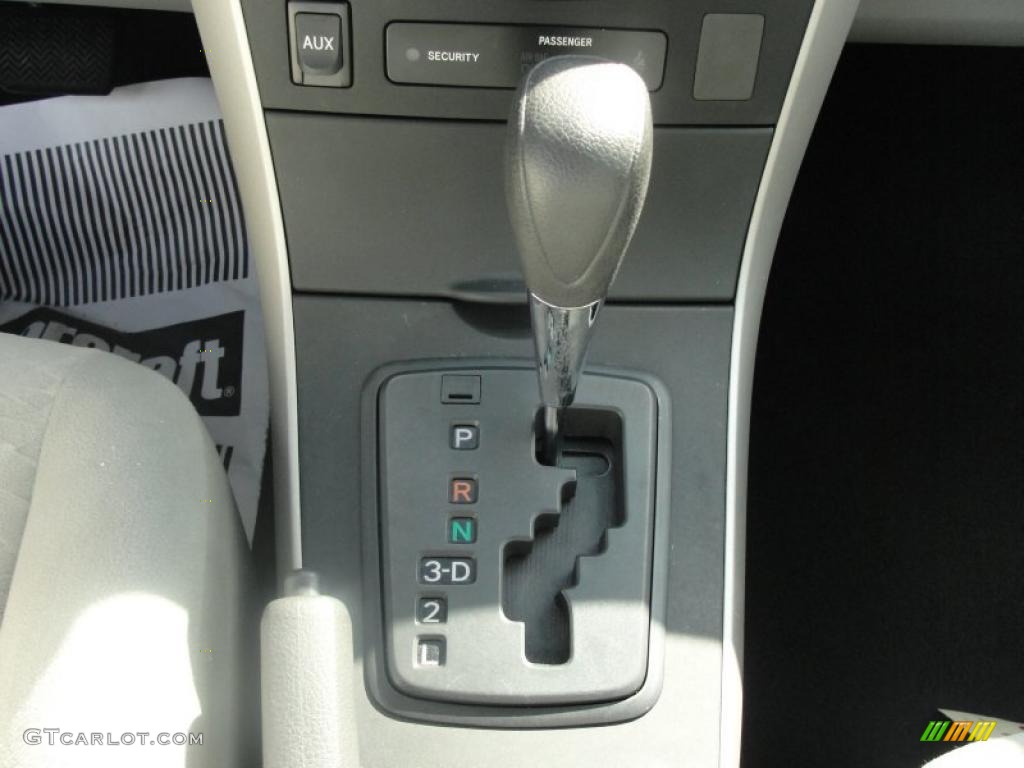 2009 Toyota Corolla LE 4 Speed Automatic Transmission Photo #37939714