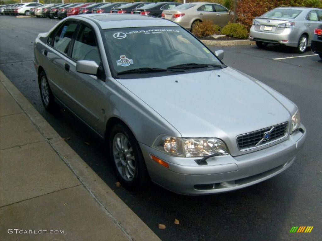 Silver Metallic 2004 Volvo S40 1.9T Exterior Photo #37939850