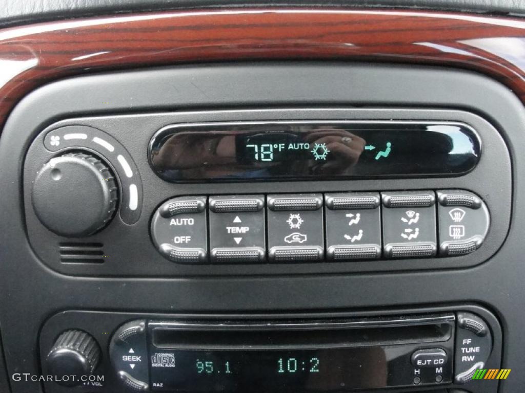 2002 Chrysler 300 M Sedan Controls Photo #37940766