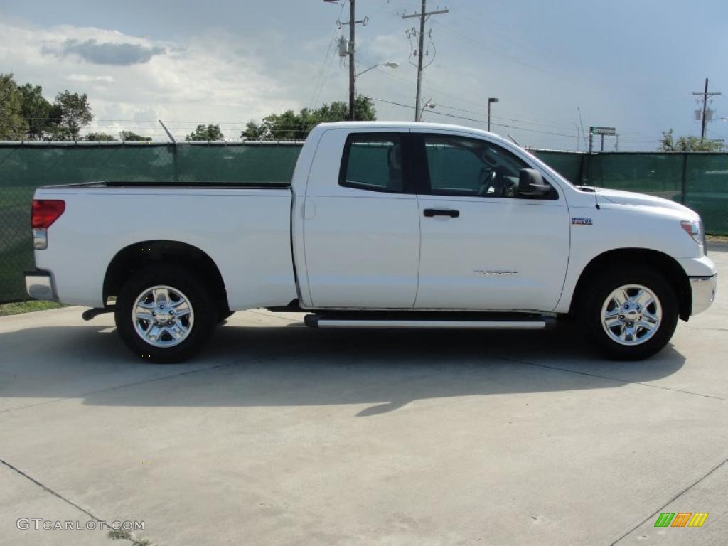 2008 Tundra Double Cab - Super White / Beige photo #2