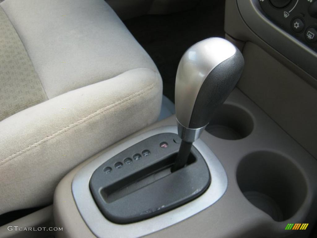 2005 Saturn ION 3 Sedan 4 Speed Automatic Transmission Photo #37943511