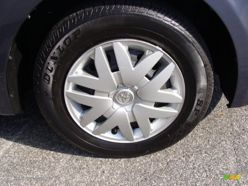 2010 Toyota Sienna LE Wheel Photo #37944239