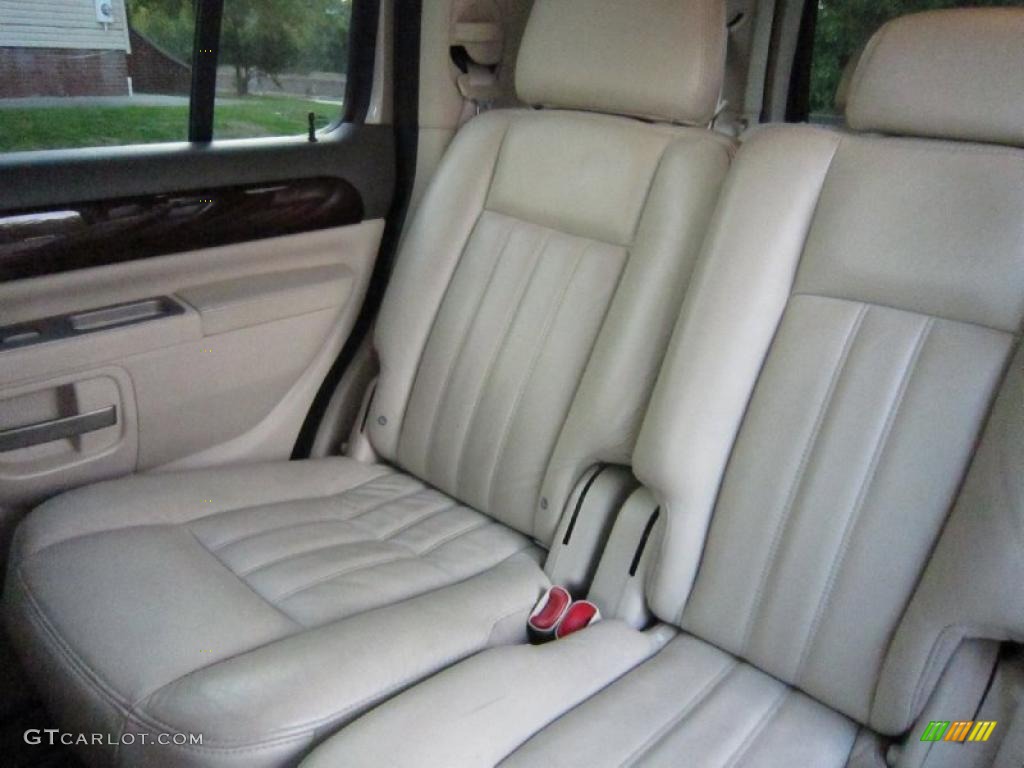 Light Parchment Interior 2004 Lincoln Aviator Luxury AWD Photo #37945015