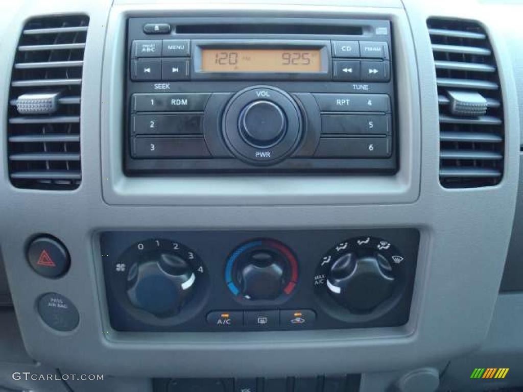 2011 Nissan Frontier S Crew Cab Controls Photo #37946688