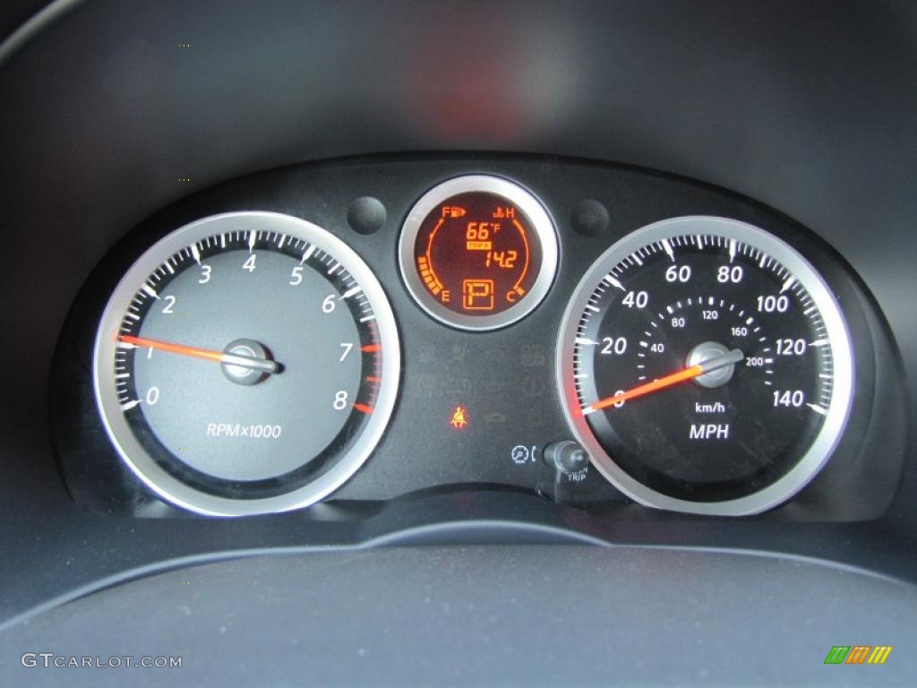 2011 Nissan Sentra 2.0 SR Gauges Photo #37946716
