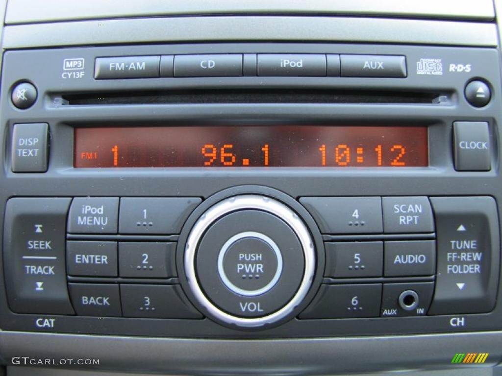 2011 Nissan Sentra 2.0 SR Controls Photo #37946732