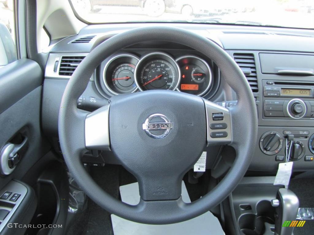 2011 Nissan Versa 1.8 S Hatchback Charcoal Steering Wheel Photo #37946944