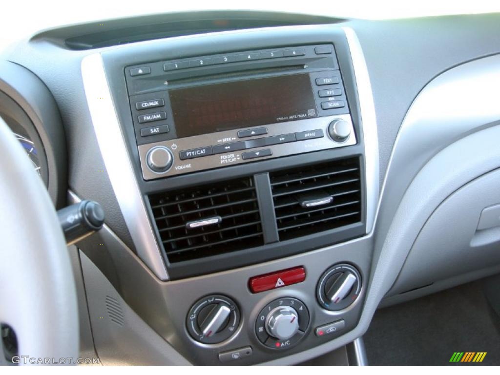 2010 Subaru Forester 2.5 X Premium Controls Photo #37947684