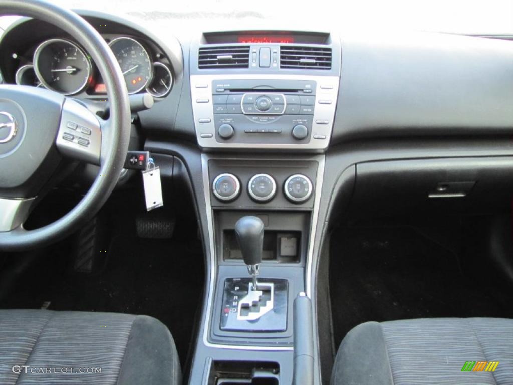 2009 Mazda MAZDA6 i Sport Black Dashboard Photo #37949033