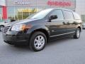 Brilliant Black Crystal Pearlcoat - Town & Country Touring Signature Series Photo No. 1