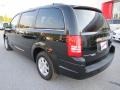 Brilliant Black Crystal Pearlcoat - Town & Country Touring Signature Series Photo No. 3