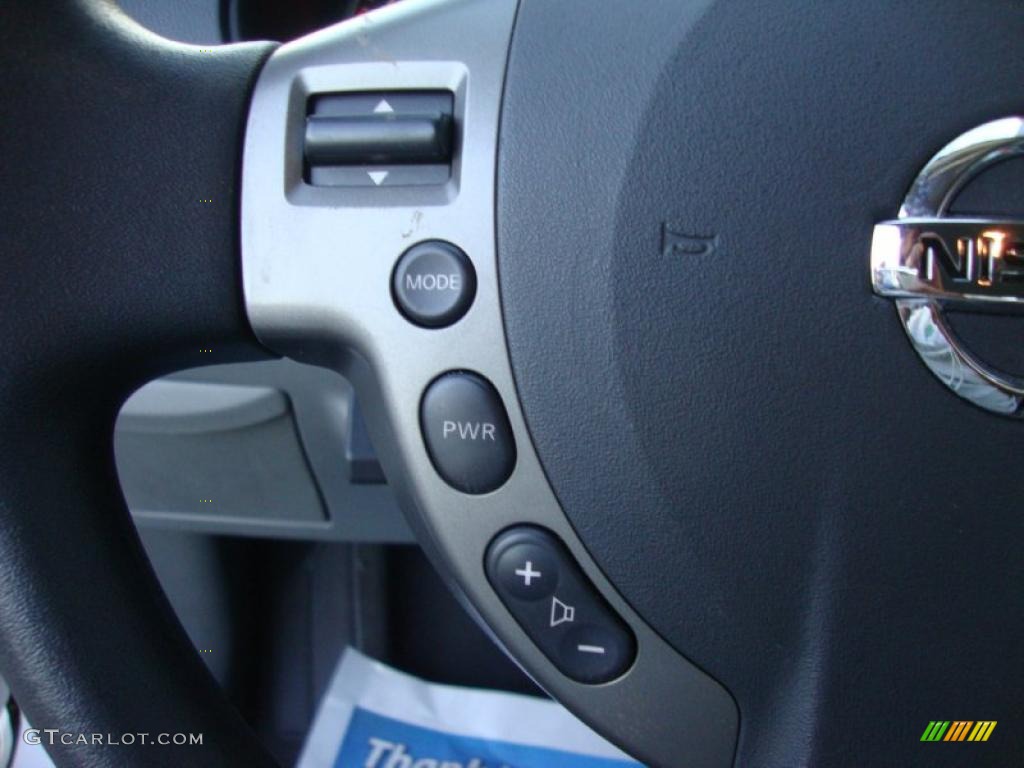 2007 Nissan Sentra 2.0 S Controls Photo #37955220