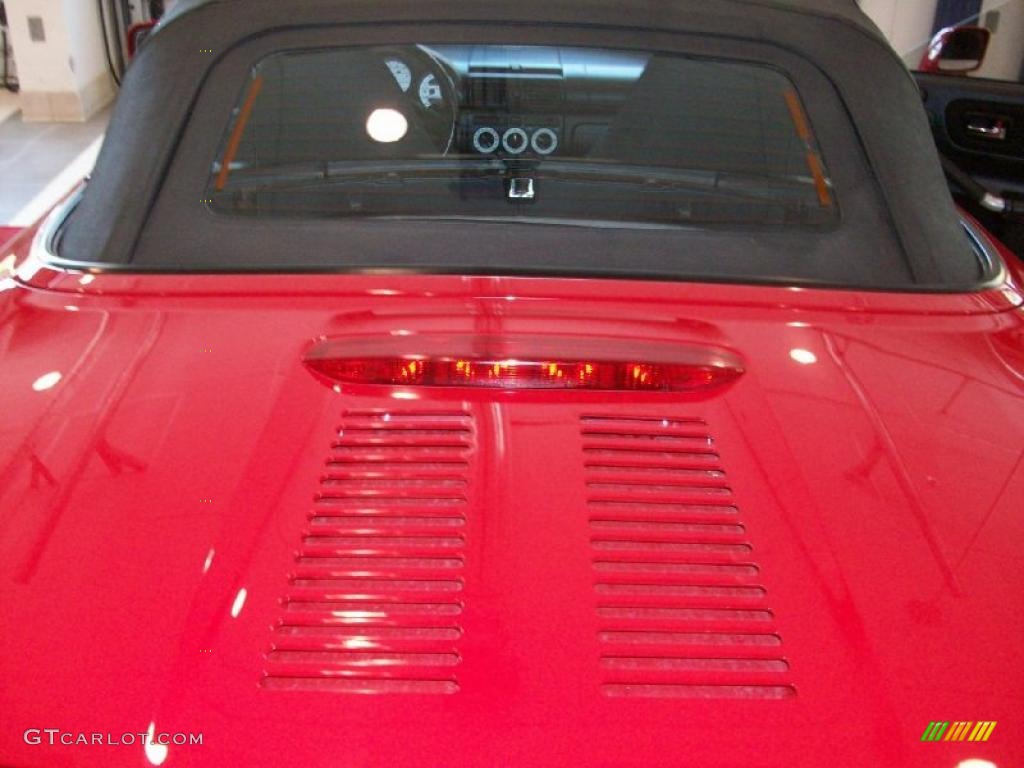 2002 MR2 Spyder Roadster - Absolutely Red / Black photo #11