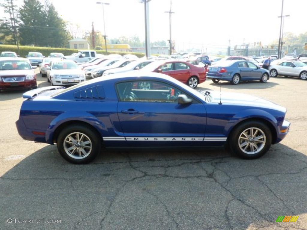 2005 Mustang V6 Premium Coupe - Sonic Blue Metallic / Dark Charcoal photo #5