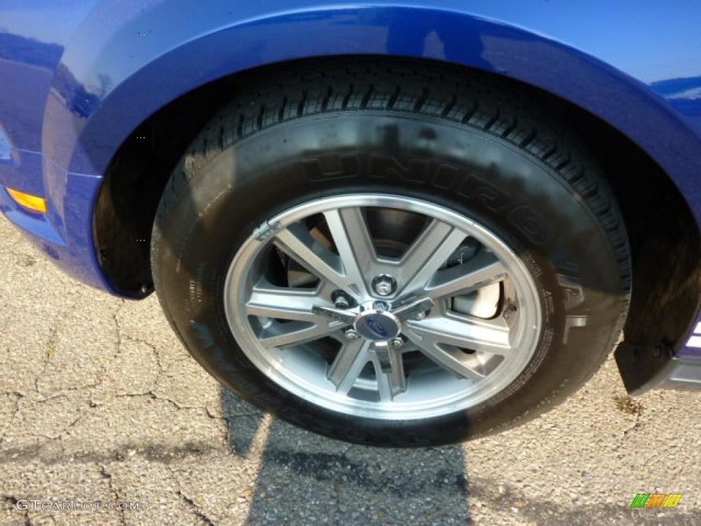 2005 Mustang V6 Premium Coupe - Sonic Blue Metallic / Dark Charcoal photo #8