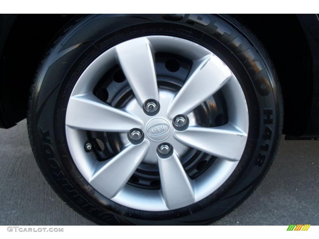 2010 Kia Rio LX Sedan Wheel Photo #37959984