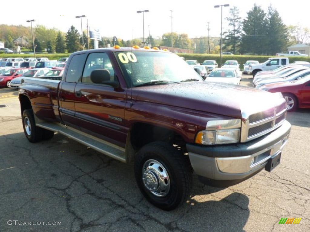 2000 Ram 3500 SLT Extended Cab 4x4 Dually - Dark Garnet Red Pearl / Agate photo #6