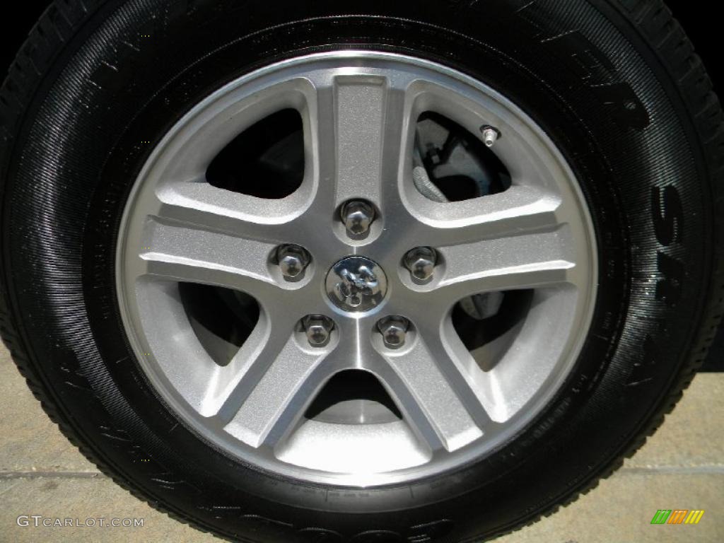 2010 Dodge Dakota Lone Star Crew Cab Wheel Photo #37960840