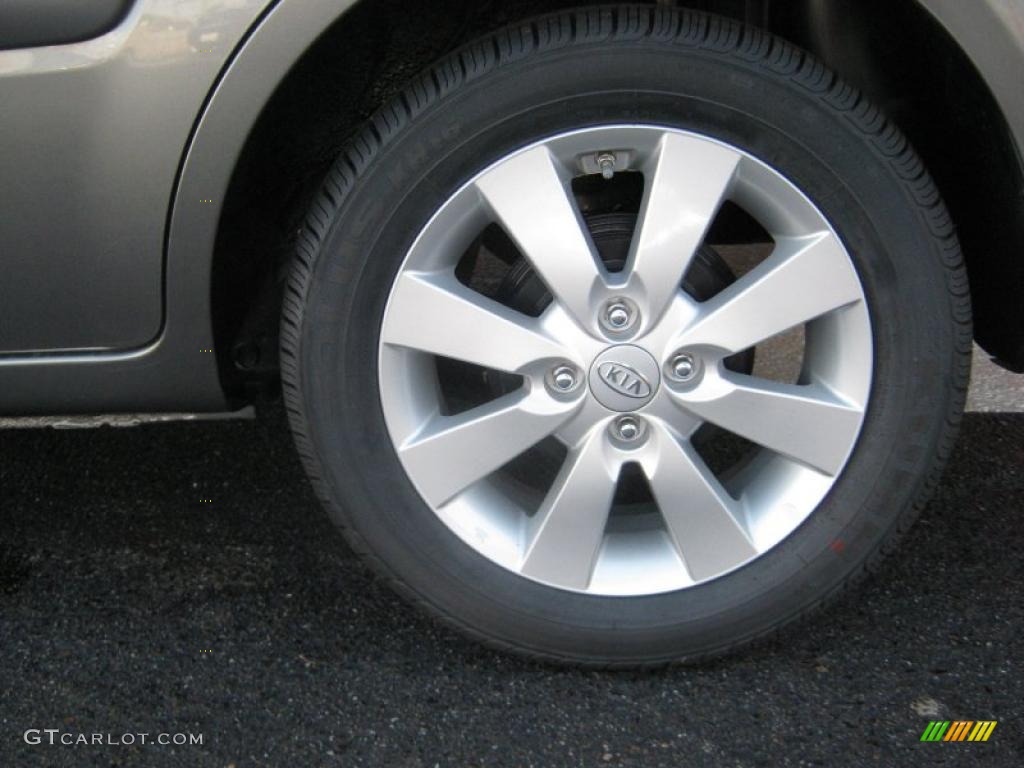 2011 Kia Rio LX Wheel Photo #37963560