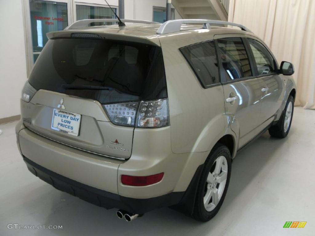2008 Outlander XLS - Desert Sand Metallic / Beige photo #4