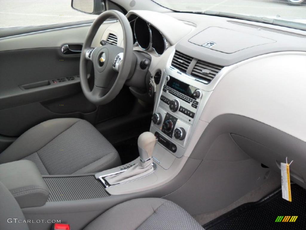 2011 Malibu LS - Silver Ice Metallic / Titanium photo #19