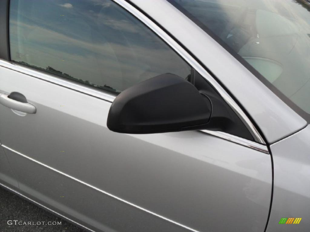 2011 Malibu LS - Silver Ice Metallic / Titanium photo #21