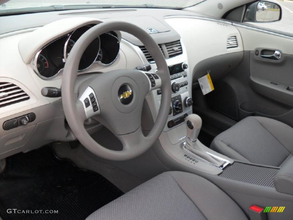 2011 Malibu LS - Silver Ice Metallic / Titanium photo #24