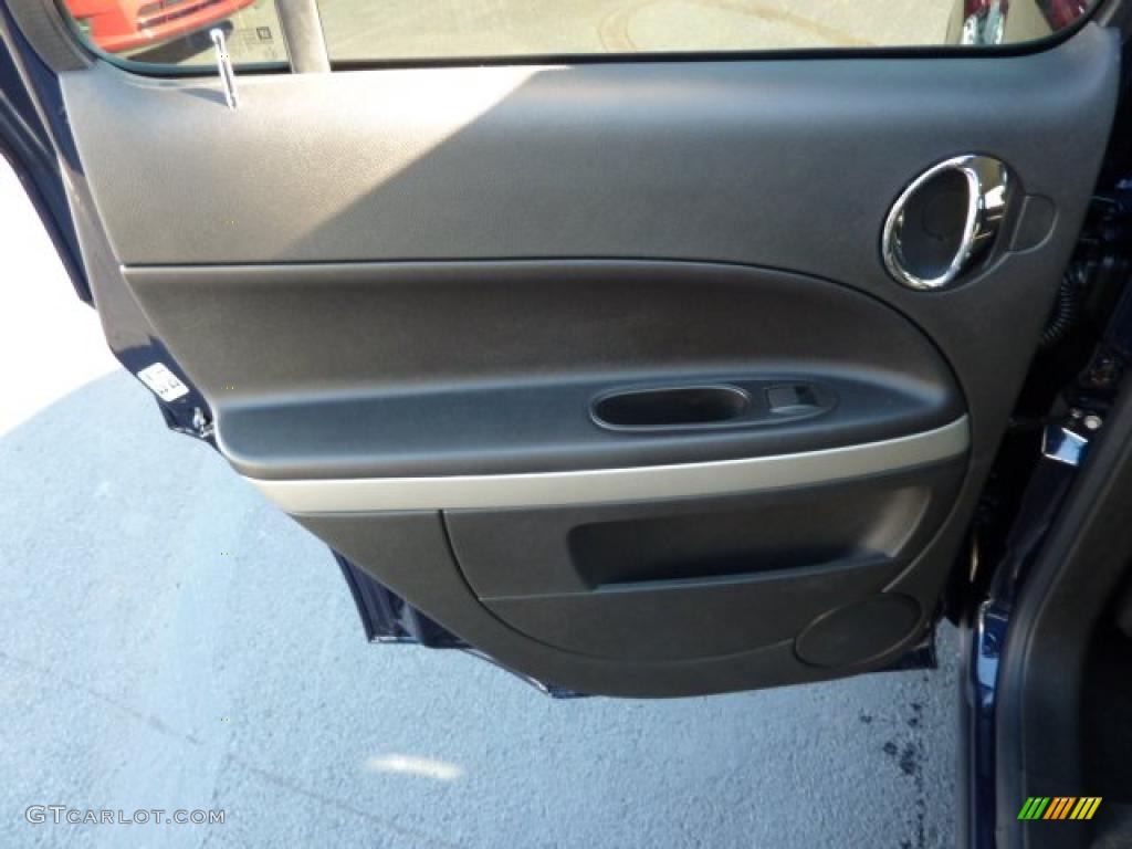 2011 HHR LS - Imperial Blue Metallic / Ebony photo #16