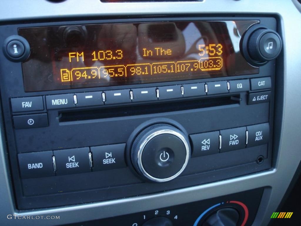 2007 Saturn ION 3 Quad Coupe Controls Photo #37969596