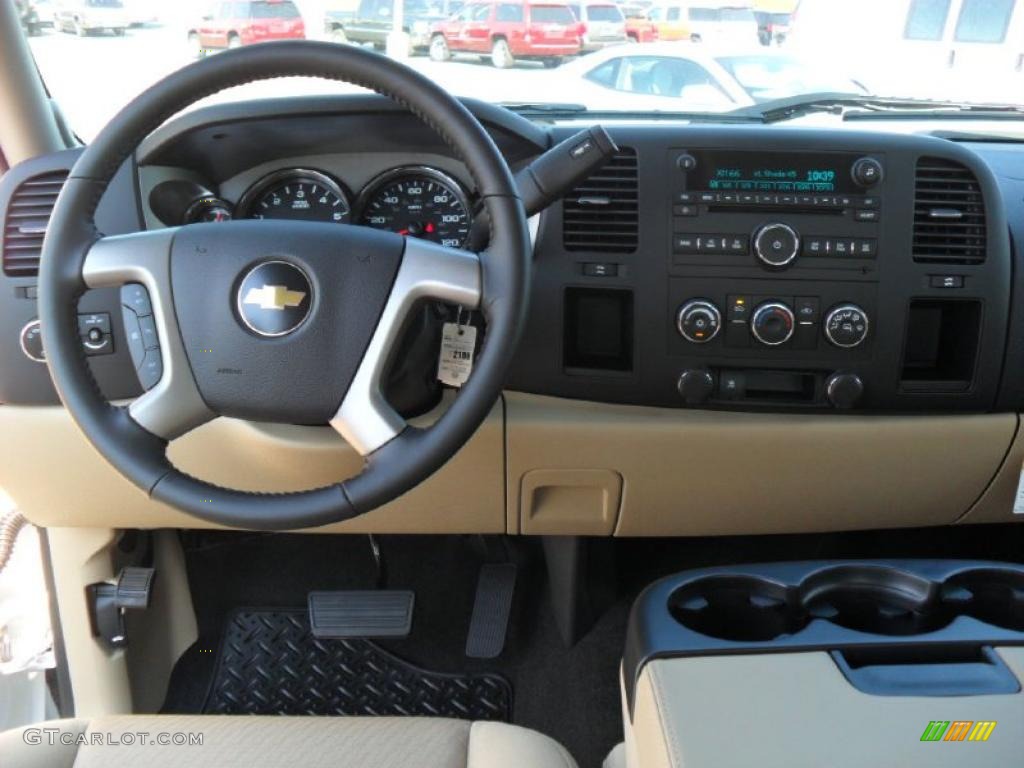 2011 Chevrolet Silverado 1500 LT Extended Cab Light Cashmere/Ebony Dashboard Photo #37970740
