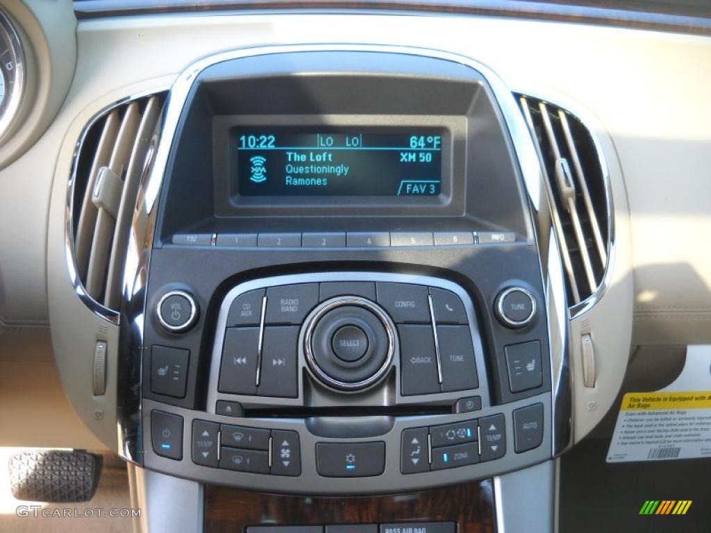 2011 Buick LaCrosse CXL Controls Photo #37971872