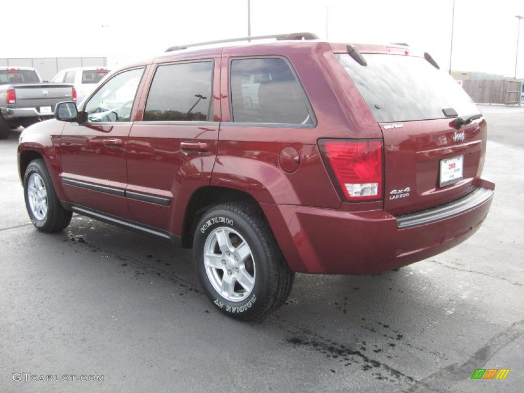 2007 Grand Cherokee Laredo 4x4 - Red Rock Crystal Pearl / Medium Slate Gray photo #6