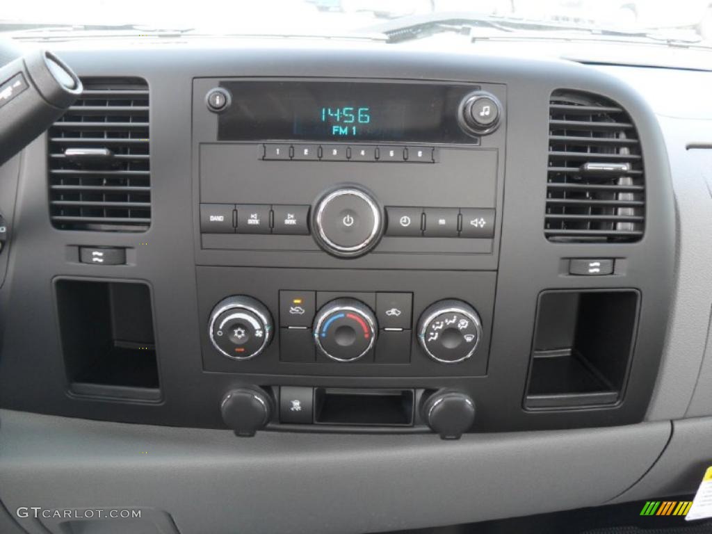 2011 Chevrolet Silverado 1500 Regular Cab Controls Photo #37974492