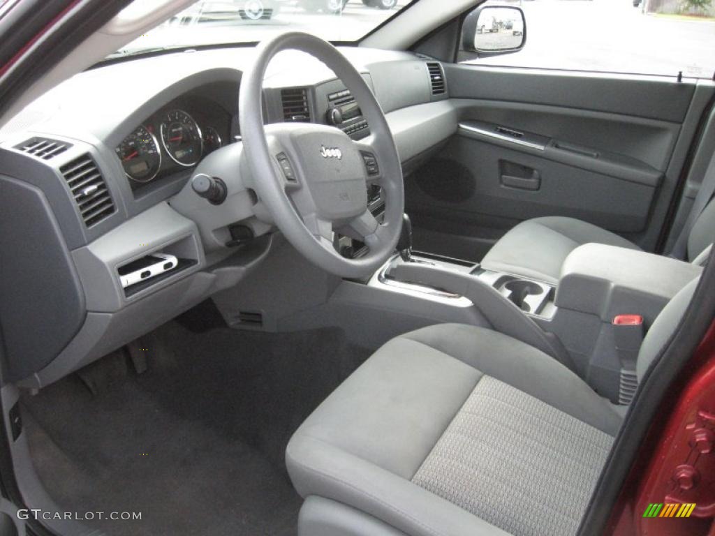 2007 Grand Cherokee Laredo 4x4 - Red Rock Crystal Pearl / Medium Slate Gray photo #9