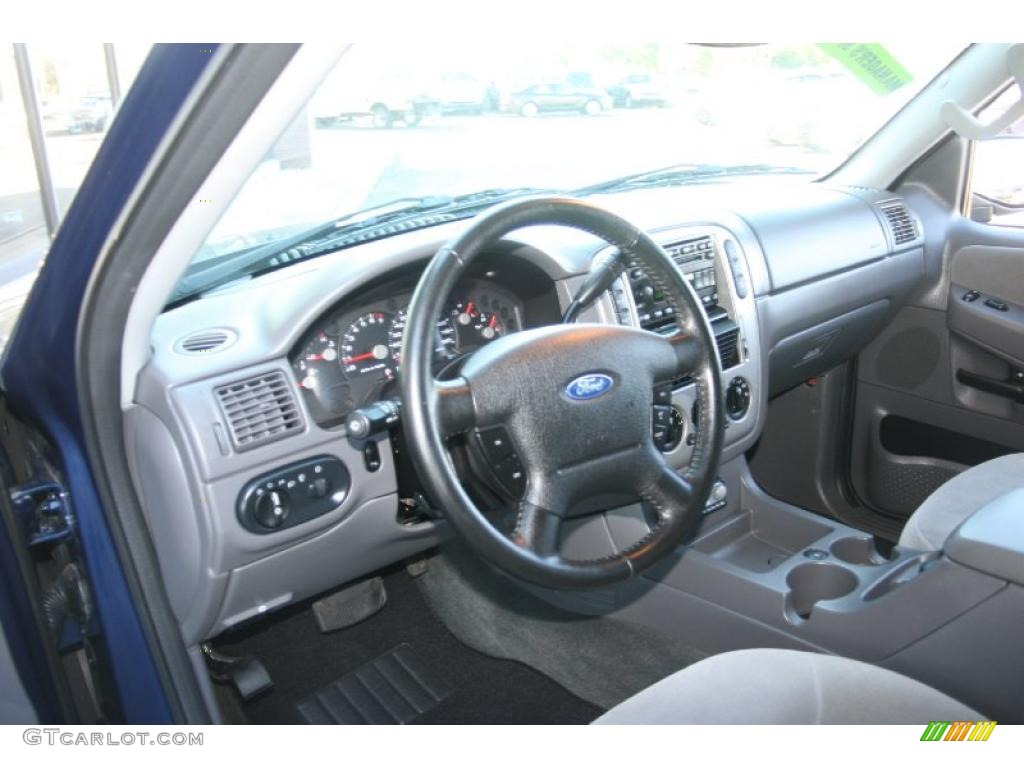Graphite Interior 2005 Ford Explorer XLT 4x4 Photo #37974888