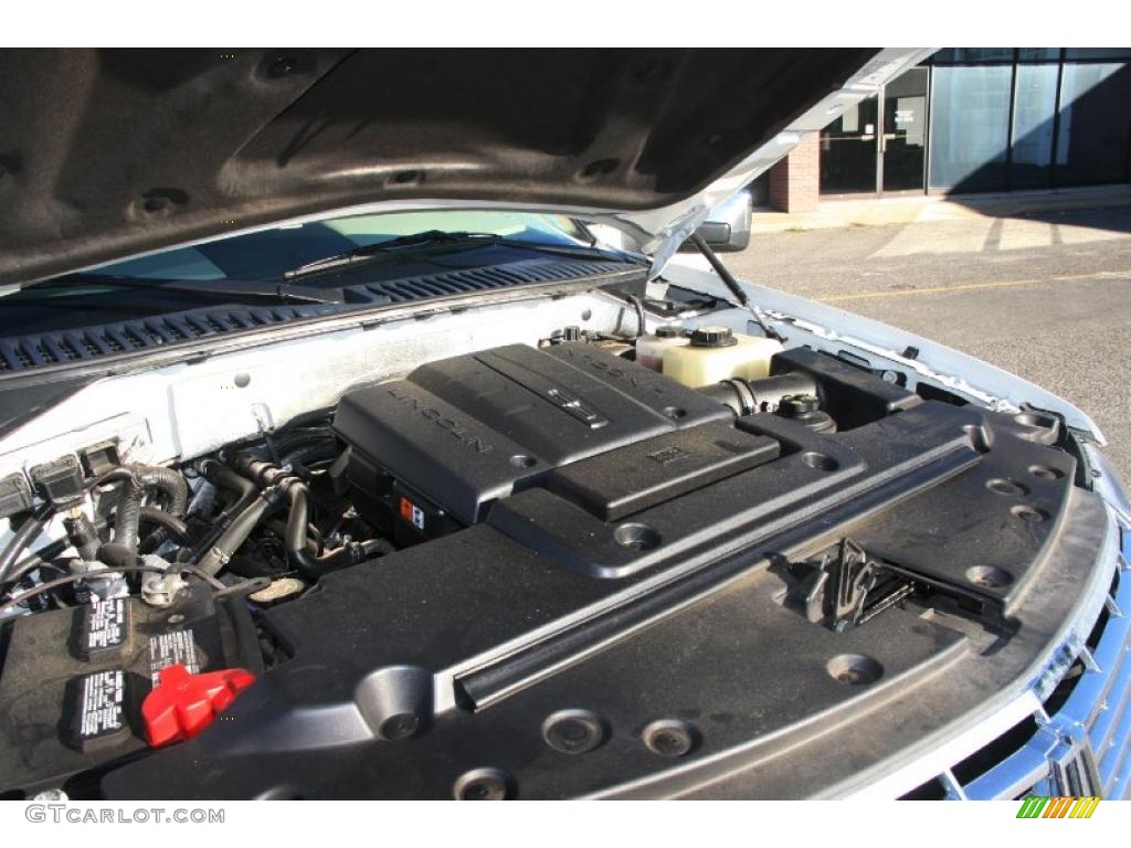 2008 Lincoln Navigator Luxury 4x4 5.4 Liter SOHC 24-Valve VVT V8 Engine Photo #37976756