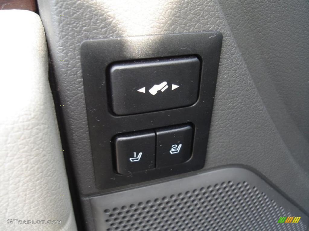 2010 Ford Flex SEL AWD Controls Photo #37979708