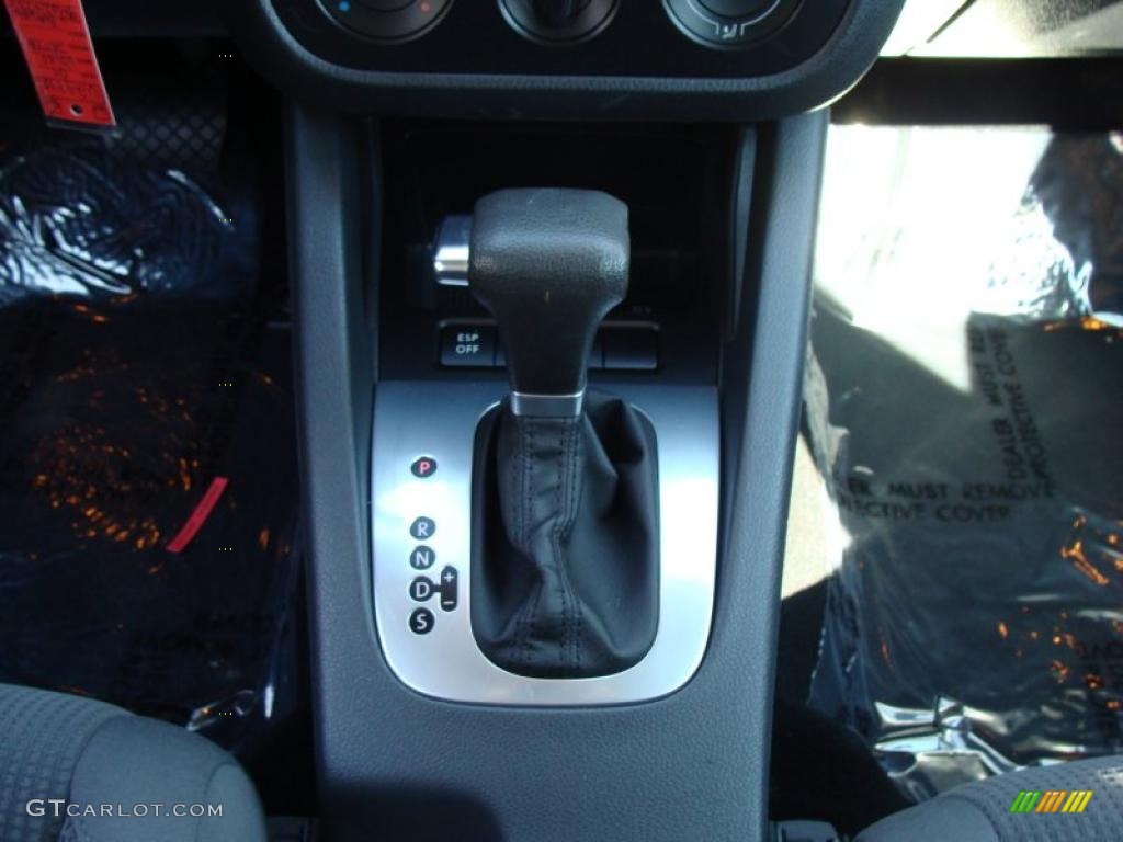 2009 Volkswagen Jetta S Sedan 6 Speed Tiptronic Automatic Transmission Photo #37979891