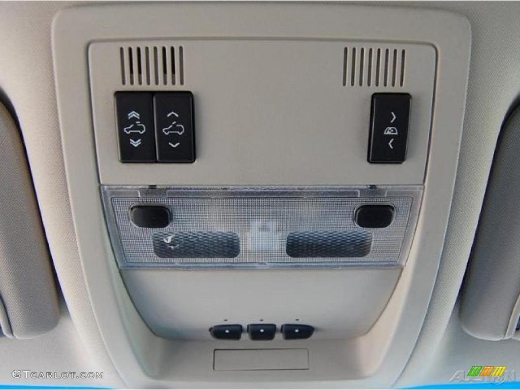 2008 GMC Sierra 3500HD SLT Crew Cab 4x4 Dually Controls Photo #37980864