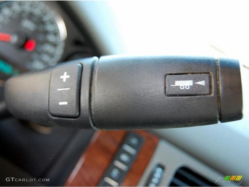 2008 GMC Sierra 3500HD SLT Crew Cab 4x4 Dually Controls Photo #37980880